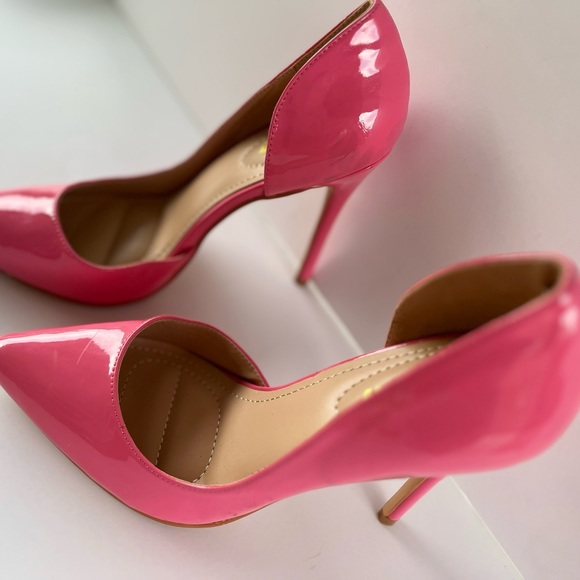 Shien Barbie Pink heels - Picture 3 of 6